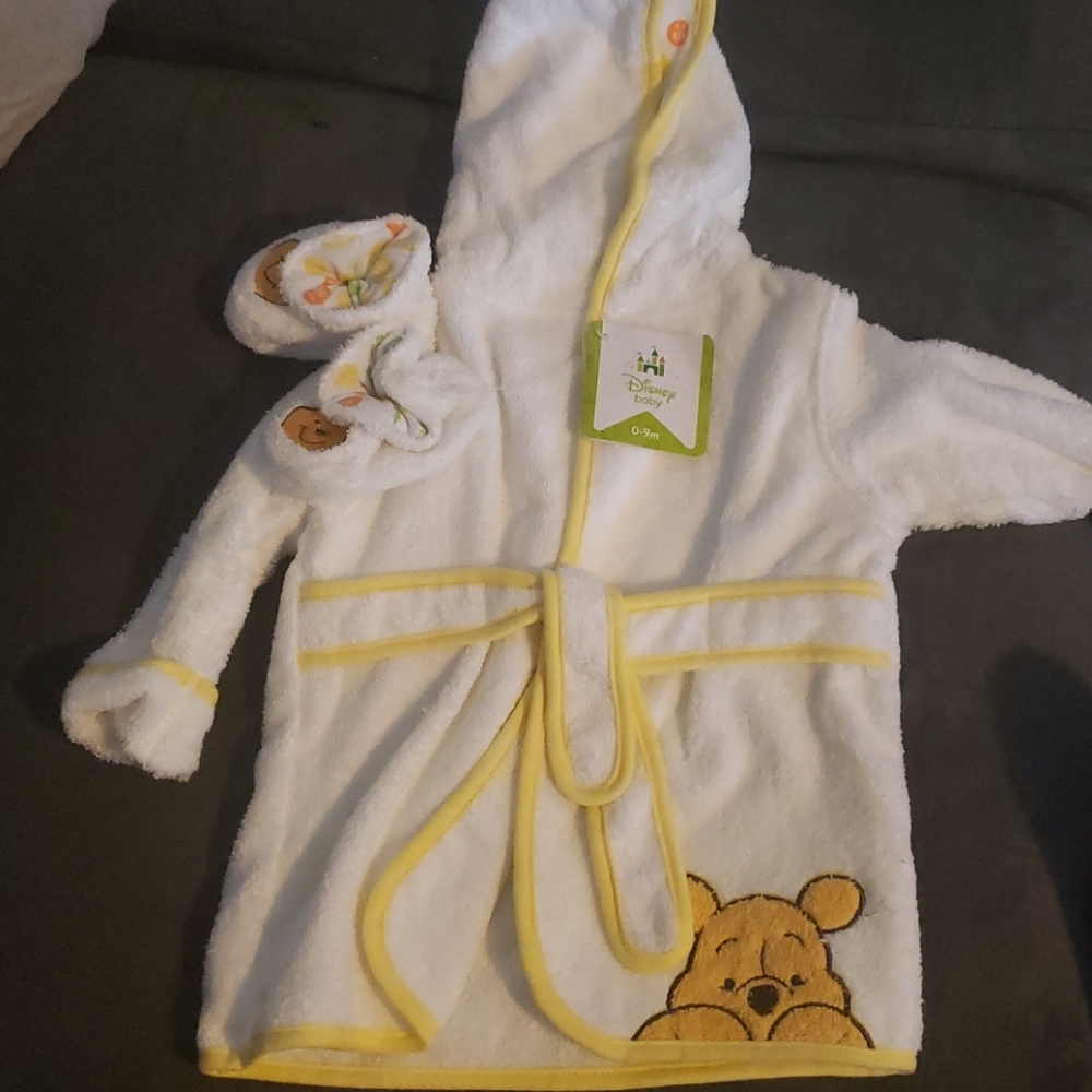 Disney Pooh Robe